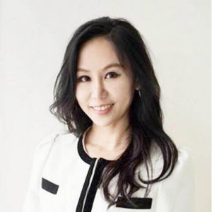Dr. Evelyn Lim