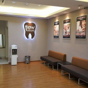 Tiew Dental Clinic (Sri Gombak) - Waiting Area