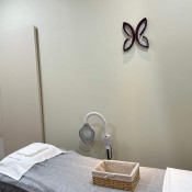 Aessence 医美诊所 (甲洞)